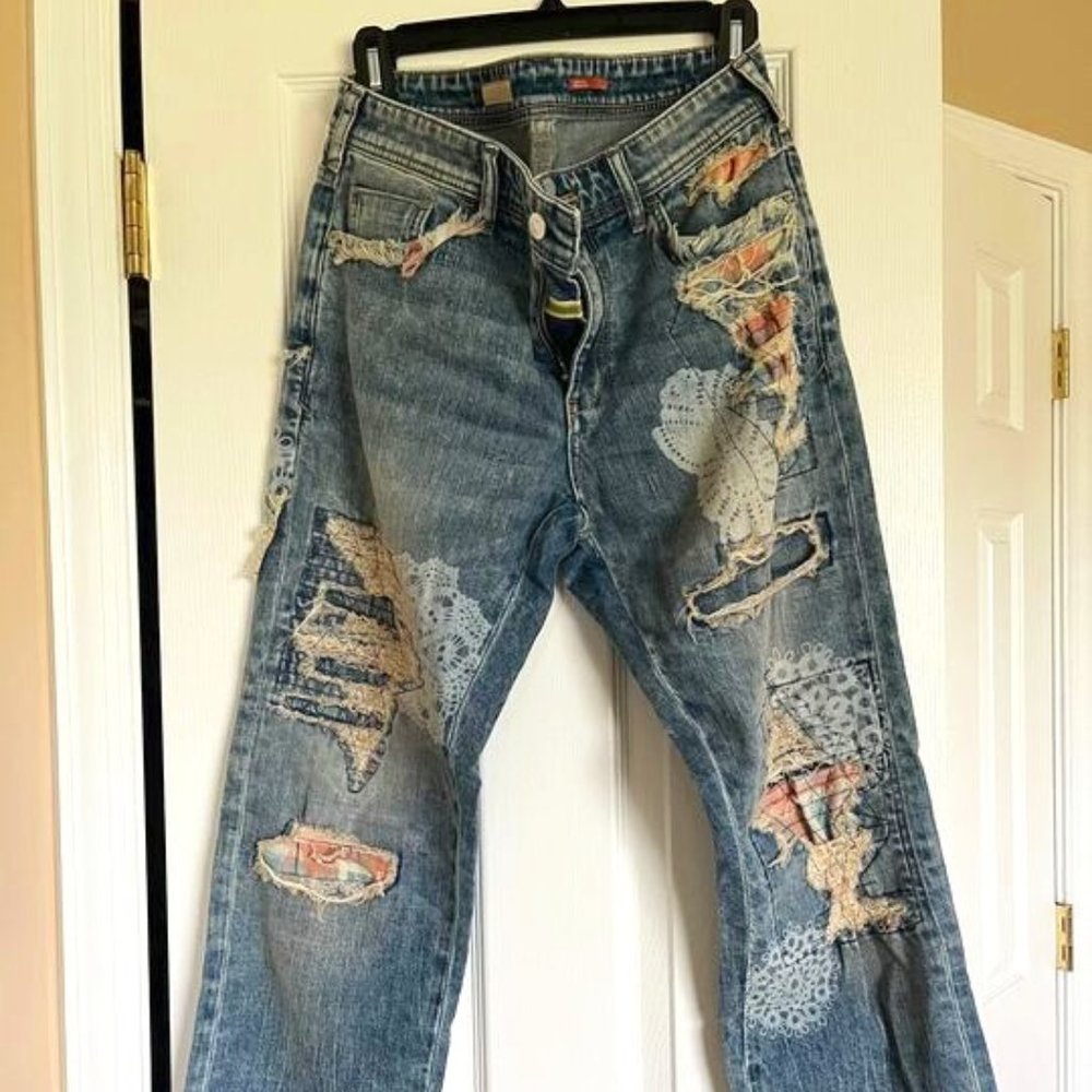 Anthropologie - Pilcro Artsy Jeans